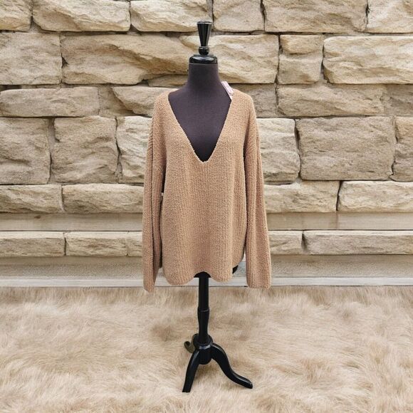 Heavenly By Victoria Oversized Beige Soft Knit Sweater LARGE Victoria's Secret - Picture 1 of 6
